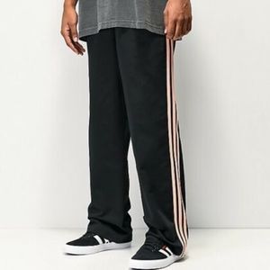 Adidas Originals Mens Skateboarding Nora Chino Pant Black Glow Pink FT9774 Sz 32